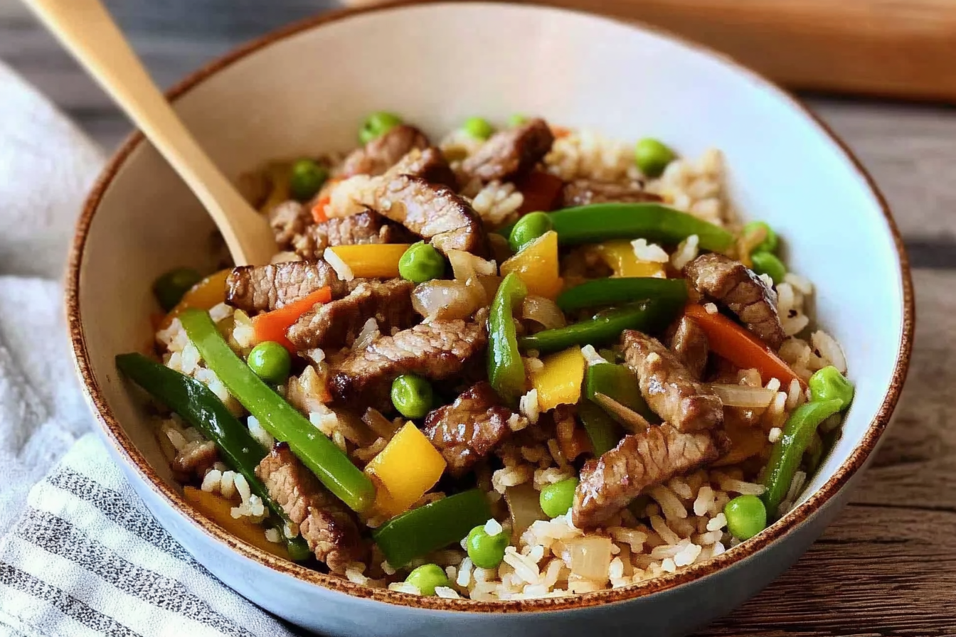 Salteado de arroz com verduras