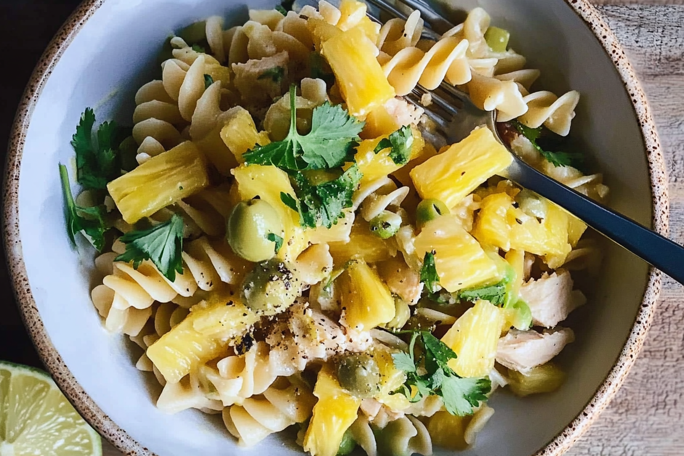 Salada de pasta com frango