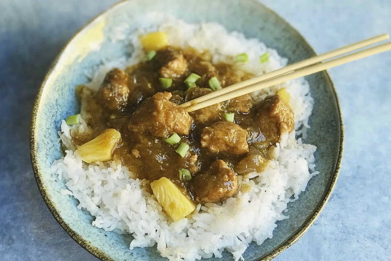 Porco com molho de abacaxi