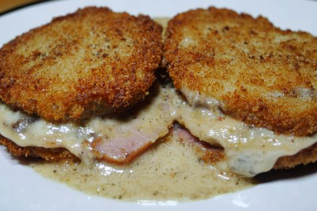 Cachopo de lomo com cogumelos