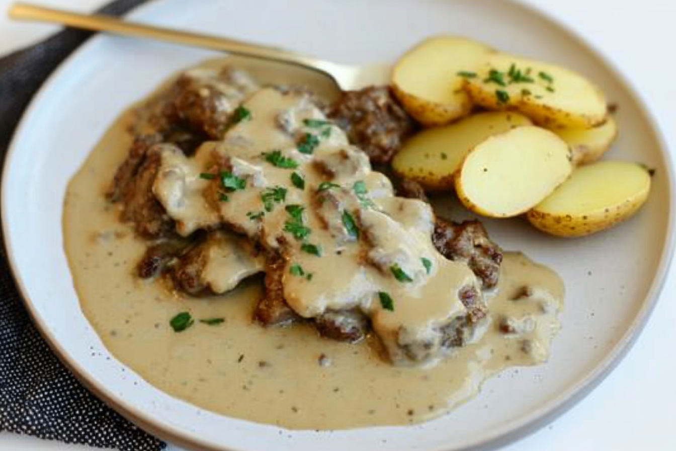 Carne de vaca com molho de amêndoas